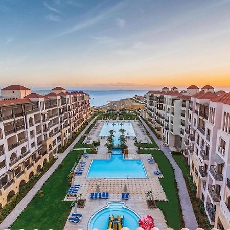 Premium Sea View 2 Bedrooms 2 Bathrooms Apartment Located Within Gravity Hotel & Aquapark Hurghada Exteriér fotografie